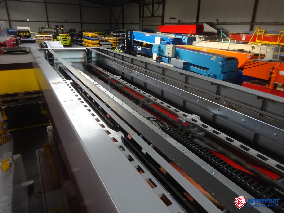 Palletrollenbaanlift